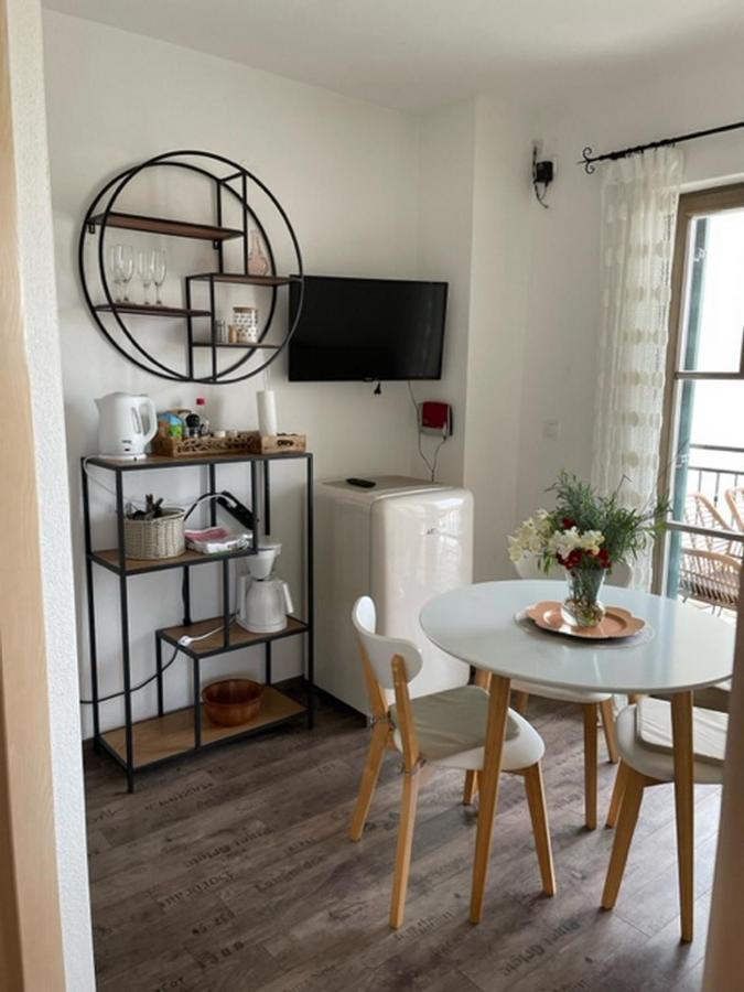 Apartments Villa Kameja Donji Okrug  Ngoại thất bức ảnh